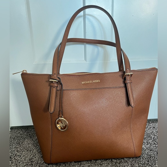 Michael Kors Ciara LG Tote Bag Leather NWT - Picture 7 of 11